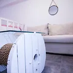 شقة Aegli سيمي